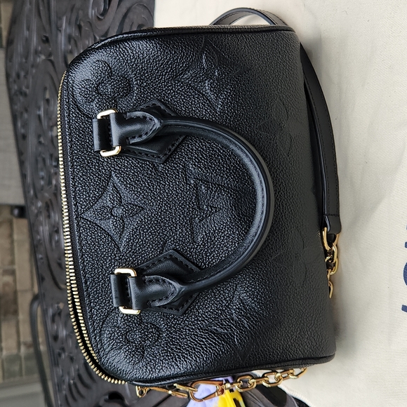 FINAL DROP Authentic LV Speedy 20 Bandoliere Giant Empreinte. Like NEW - Picture 11 of 12